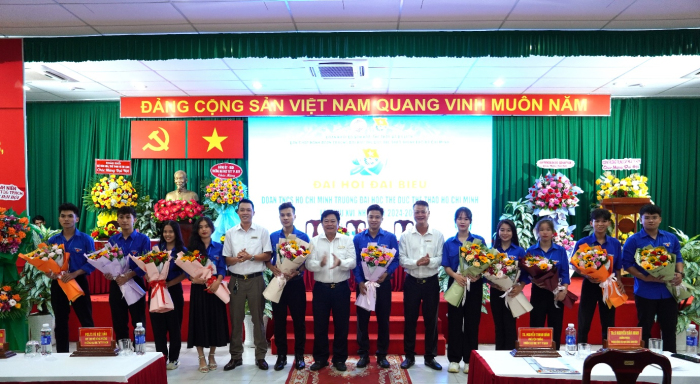 Đại hội Đại biểu Đoàn TNCS Hồ Chí Minh – Trường Đại học Thể dục Thể thao TP. Hồ Chí Minh lần thứ 16, nhiệm kỳ 2024 – 2027 thành công tốt đẹp.