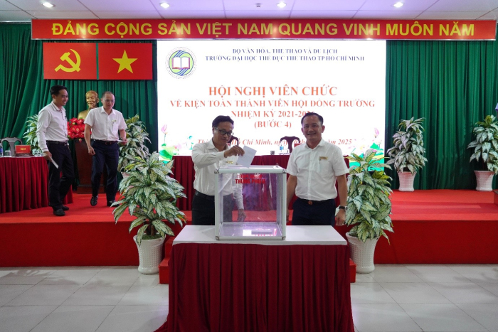 Trường Đại học Thể dục Thể thao TP. Hồ Chí Minh tổ chức Hội nghị kiện toàn thành viên Hội đồng trường nhiệm kỳ 2021–2026, (bước 4).