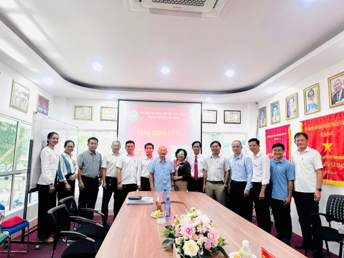 Trường Đại học Thể dục Thể thao TP. Hồ Chí Minh tổ chức Hội đồng Khoa học Thẩm định Giáo trình Cử tạ