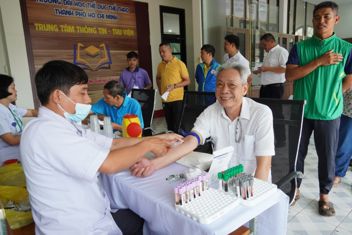 TRƯỜNG ĐẠI HỌC THỂ DỤC THỂ THAO TP. HỒ CHÍ MINH TỔ CHỨC KHÁM SỨC KHỎE ĐỊNH KỲ CHO VIÊN CHỨC, GIẢNG VIÊN VÀ NGƯỜI LAO ĐỘNG