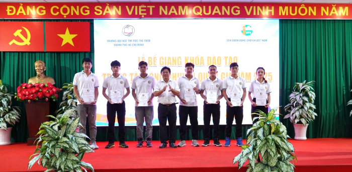 USH- Bế Mạc Lớp Trọng Tài Bóng Chuyền Quốc Gia Năm 2025 : Khép lại khóa học chuyên sâu, khẳng định chất lượng đào tạo trọng tài thể thao chuyên nghiệp.