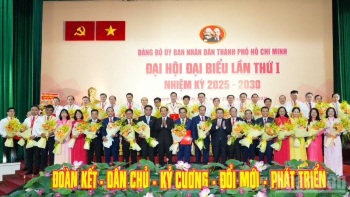 ĐẢNG BỘ TRƯỜNG ĐẠI HỌC THỂ DỤC THỂ THAO TP. HỒ CHÍ MINH THAM DỰ HỘI NGHỊ HỌC TẬP, QUÁN TRIỆT NGHỊ QUYẾT, CHƯƠNG TRÌNH HÀNH ĐỘNG VÀ HỘI NGHỊ THÔNG TIN THỜI SỰ QUÝ III/2025