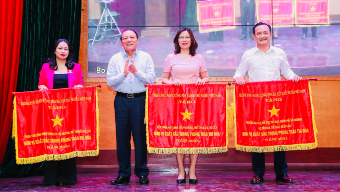Trường Đại học TDTT Thành phố Hồ Chí Minh: Nâng cao chất lượng phong trào thi đua, tạo môi trường làm việc - học tập chất lượng, hiệu quả, chuyên nghiệp