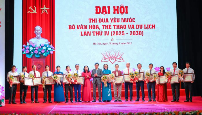ĐẠI HỘI THI ĐUA YÊU NƯỚC LẦN THỨ IV NGÀNH VĂN HÓA, THỂ THAO VÀ DU LỊCH