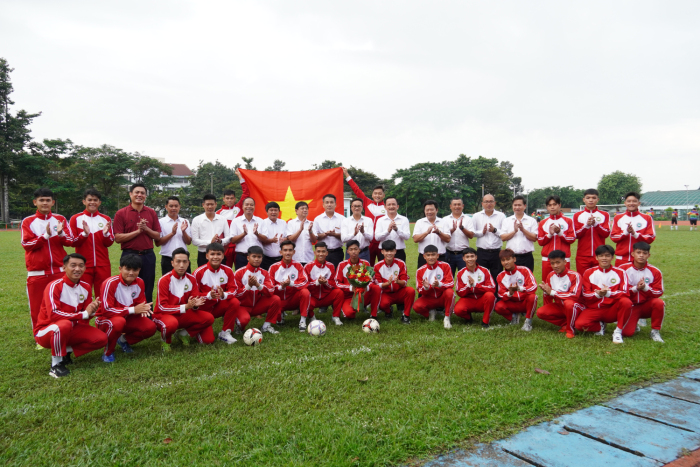 TRƯỜNG ĐẠI HỌC THỂ DỤC THỂ THAO TP. HỒ CHÍ MINH GẶP MẶT ĐỘI TUYỂN BÓNG ĐÁ NAM SINH VIÊN DỰ GIẢI BÓNG ĐÁ SINH VIÊN TOÀN QUỐC – CÚP TV360