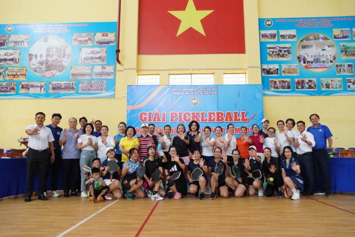 SÔI NỔI GIẢI PICKLEBALL CHÀO MỪNG NGÀY PHỤ NỮ VIỆT NAM 20/10 TẠI TRƯỜNG ĐẠI HỌC THỂ DỤC THỂ THAO TP. HỒ CHÍ MINH