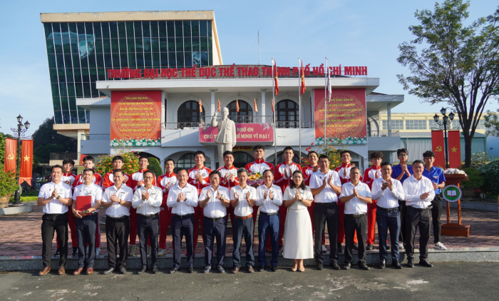 USH - RỘN RÀNG KHÍ THẾ XUẤT QUÂN – ĐỘI TUYỂN NAM BÓNG RỔ SẴN SÀNG CHINH PHỤC GIẢI BÓNG RỔ SINH VIÊN TOÀN QUỐC CÚP TV360 NĂM 2025