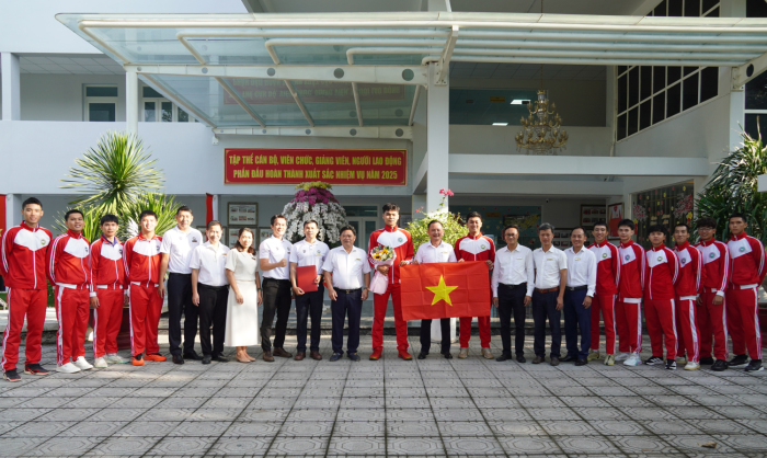 TRƯỜNG ĐẠI HỌC THỂ DỤC THỂ THAO TP. HỒ CHÍ MINH GẶP MẶT, TIẾP LỬA CHO ĐỘI TUYỂN BÓNG RỔ NAM SINH VIÊN DỰ GIẢI TOÀN QUỐC – CÚP TV360 NĂM 2025.