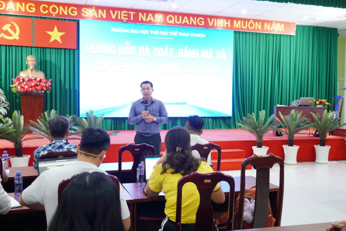 Trường Đại học Thể dục Thể thao TP. Hồ Chí Minh tổ chức tập huấn rà soát, đánh giá và cải tiến chất lượng các chương trình đào tạo theo Thông tư 04/2025/TT-BGDĐT