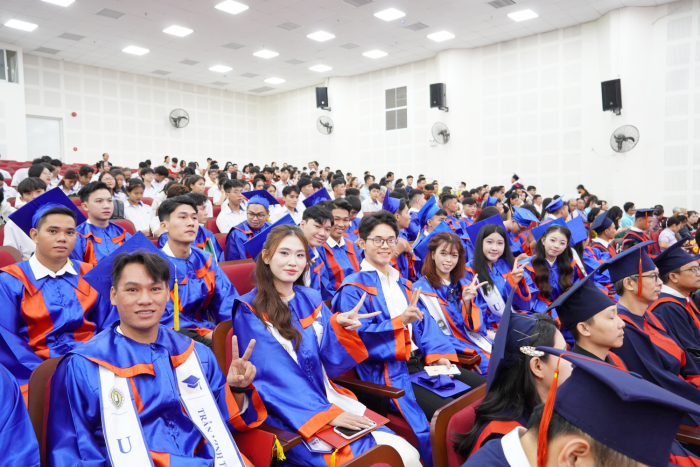 USH – Lễ tốt nghiệp và trao bằng Tiến sĩ, Thạc sĩ, Cử nhân năm 2025: Khẳng định sứ mệnh đào tạo và cam kết chuẩn đầu ra
