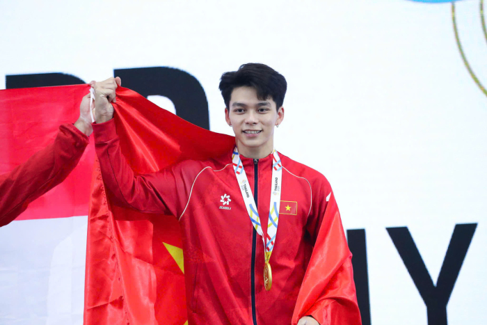 Sinh viên USH Đặng Ngọc Xuân Thiện giành Huy chương Vàng Ngựa vòng tại SEA Games 33.
