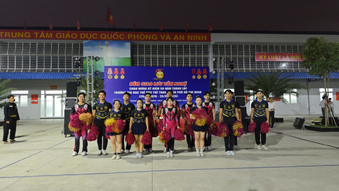 Đêm văn nghệ chào mừng 50 năm thành lập Trường Đại học Thể dục Thể thao TP. Hồ Chí Minh - Điểm nhấn giao lưu các thế hệ cựu sinh viên