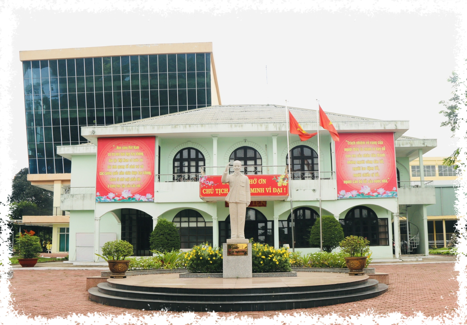 GIỚI THIỆU TRƯỜNG ĐHTDTT TP.HCM